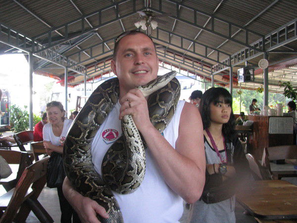 Неизвестно Неизвестно