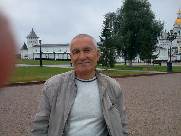 Хамзиль Исламов