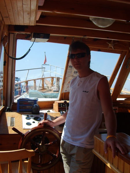 Александр Дерягин