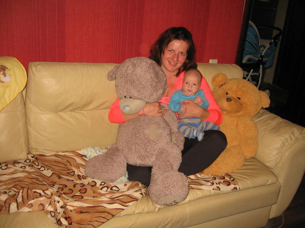 Олечка Любезнова