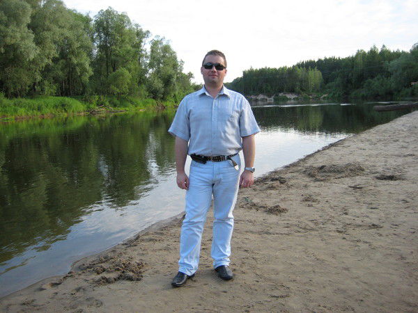 Владимир Золотарев