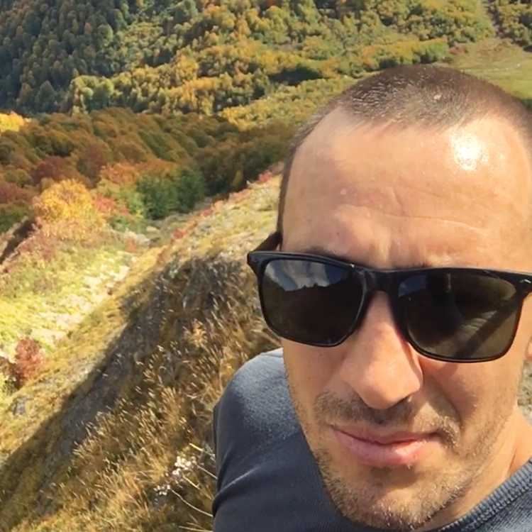 Константин Волков