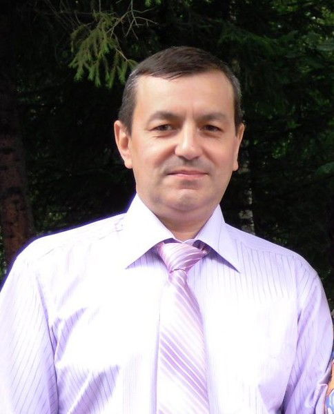 Роман Елхов