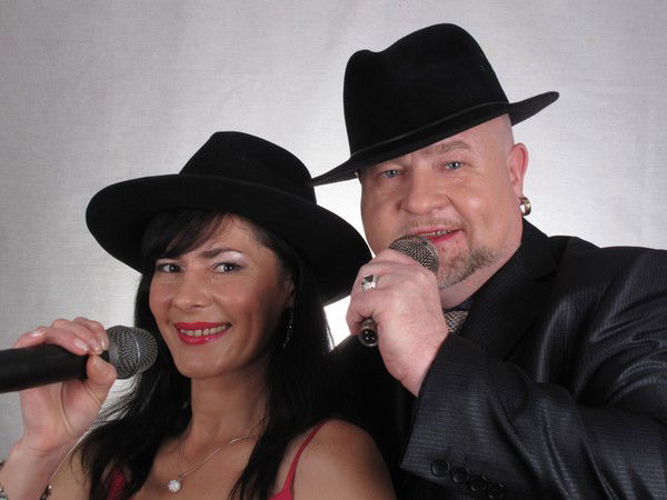 Шоу-Дуэт Домино Петр И Елена .