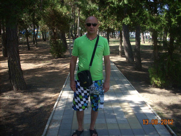 Юрий Иванов