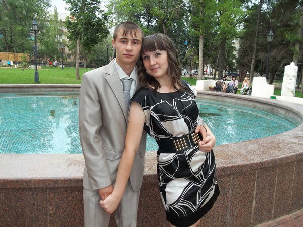 Оленька Елисеева