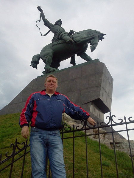 Лев Матвеевский