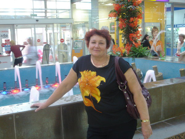 Елена Тарбазанова