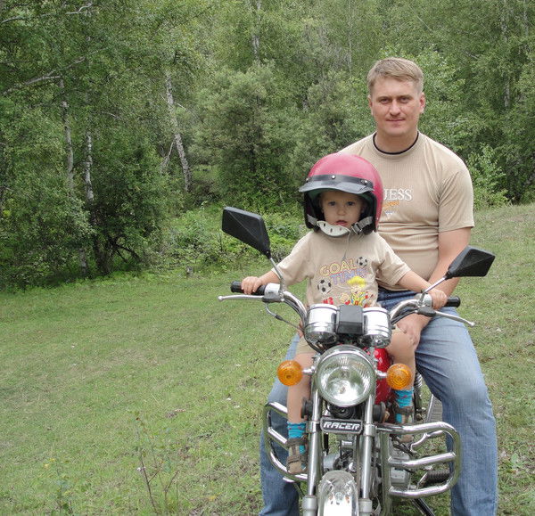 Евгений Xxxxx