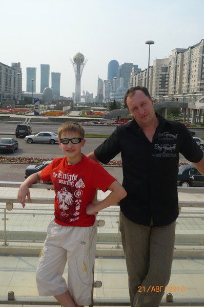 Максим Кустов