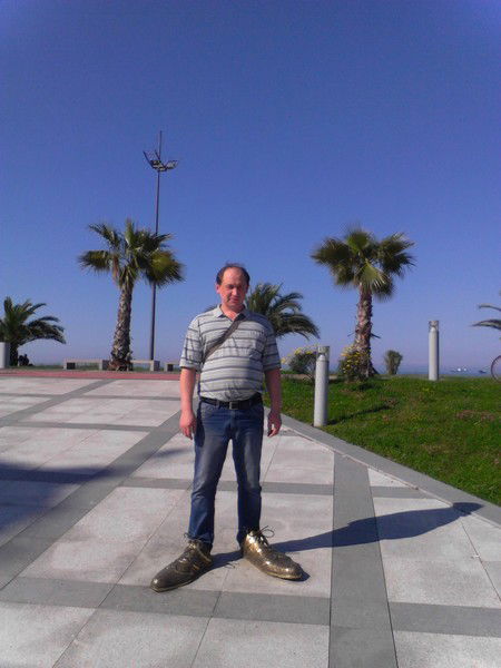 Николай Стариков