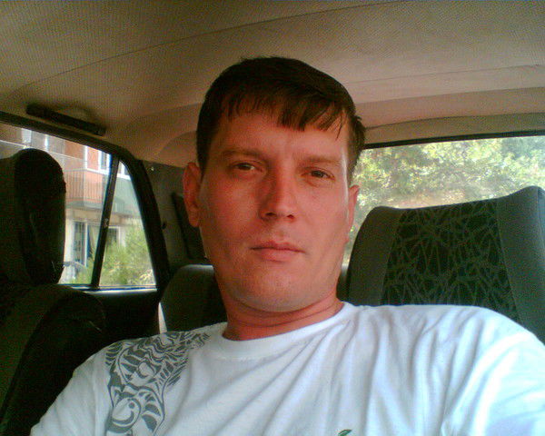 Олег Султанов