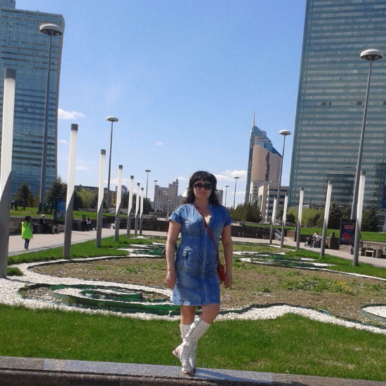 Елена Елена