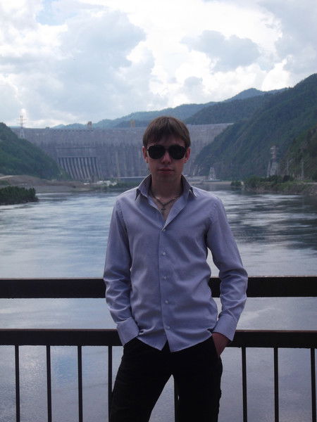 Денис Воронов