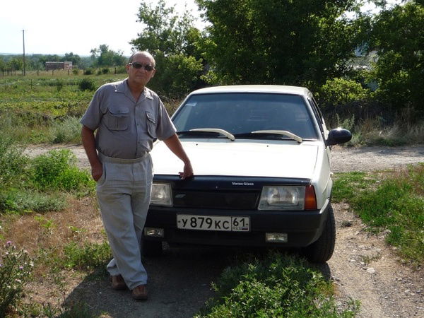 Анатолий Конюшенко