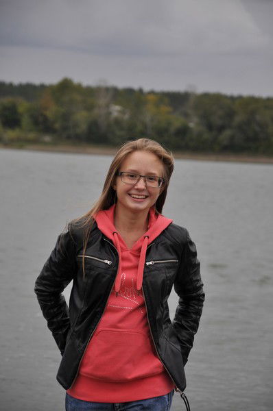 Аня Плисова