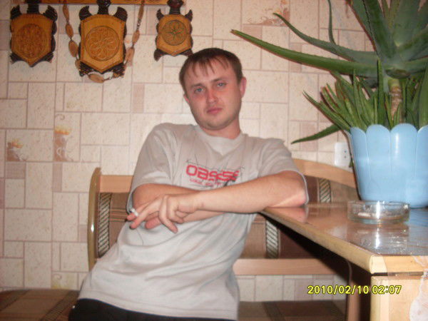 Антон Мельников