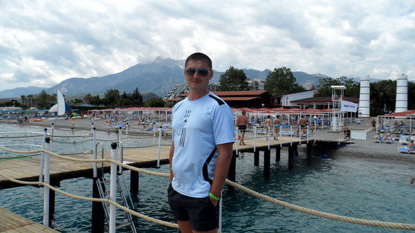 Александр Турков