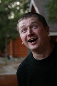 Роман Остапенко