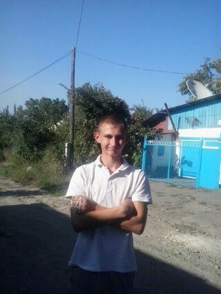 Денис Альянов