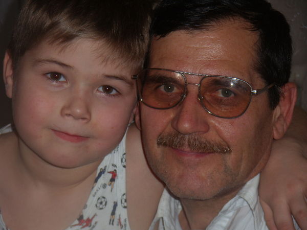 Виктор Мельников