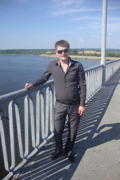 Дмитрий Волгарев