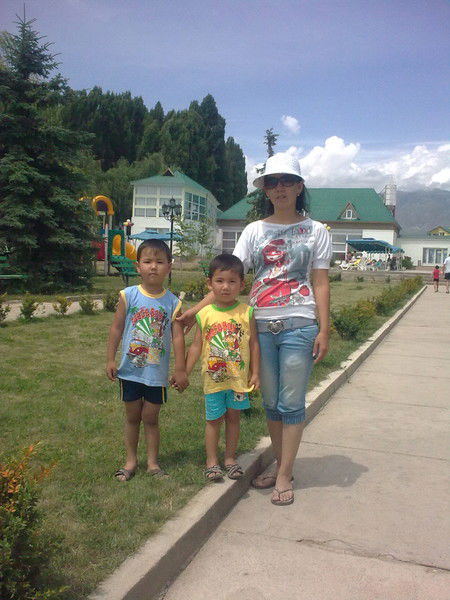 Гульзат И Шайлоо Айткуловы