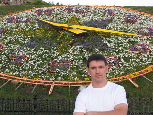 Николай Лазарев