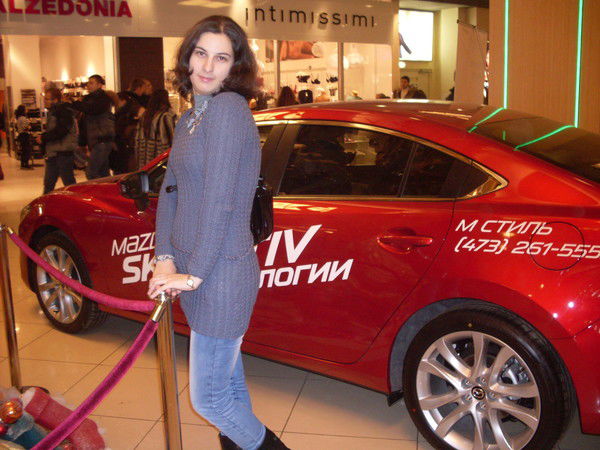 Анна Стрельцова