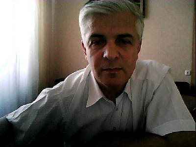 Исмаил Холов