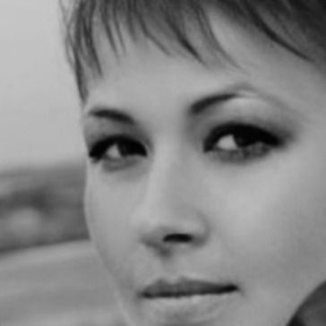 Анна Звездина