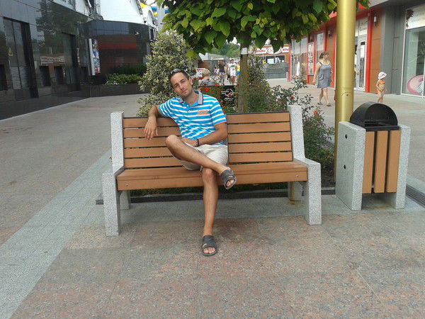 Роман Изотов