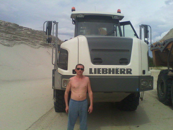 Александр Мельников