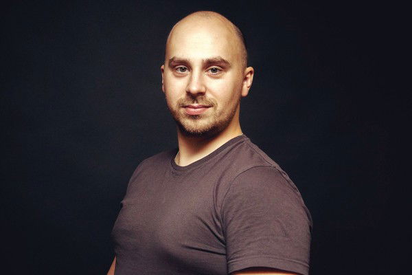 Илья Захаров