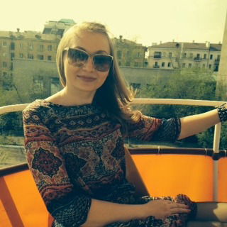 Юля Громова