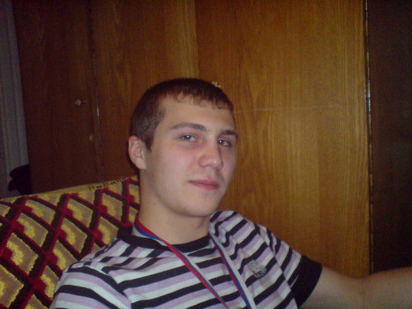 Павел Воложанин