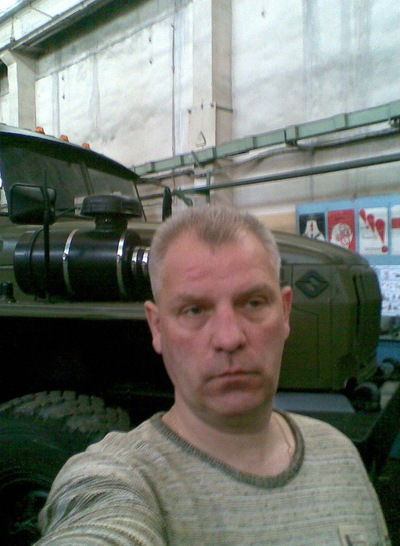 Игорь Ларин