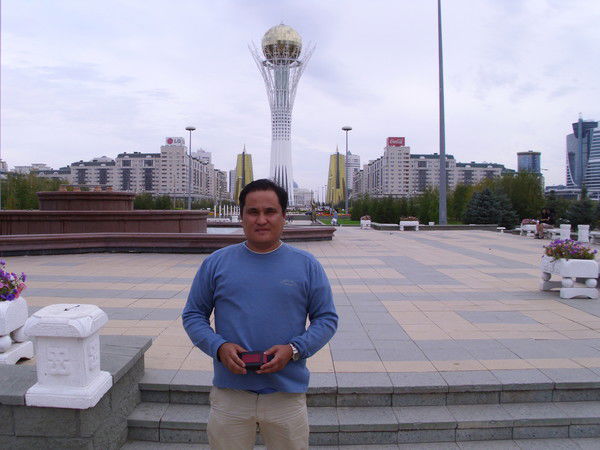 Алмас Муканов