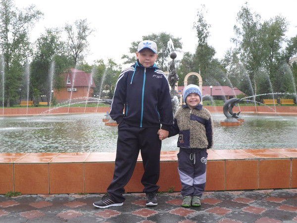 Дмитрий Комиссаров