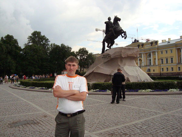 Александр Макаров