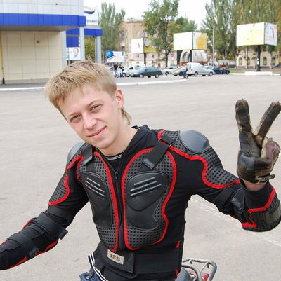 Володя Кулаженко