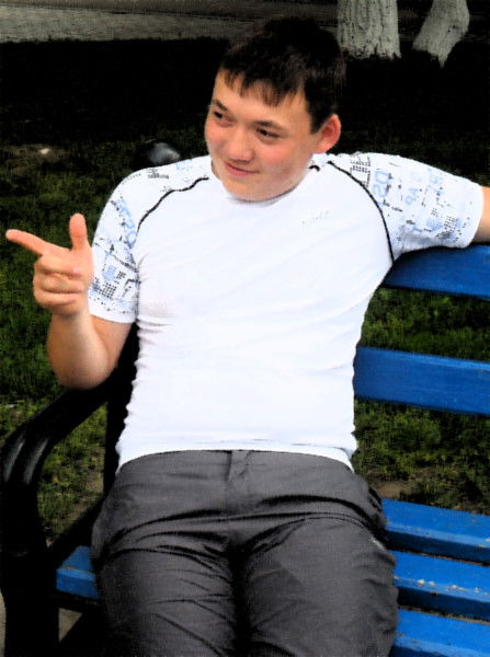 Ильяс Секенов