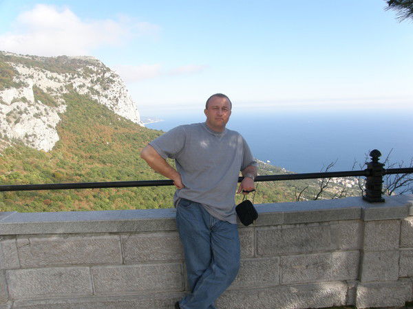 Юра Петренко