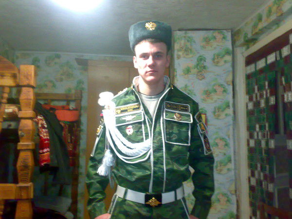 Антон Толстобров