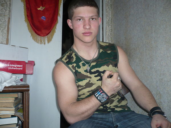 Максим Дёмин