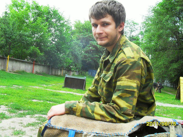 Антон Глухов