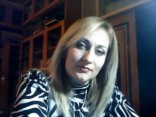 Лаура Махова