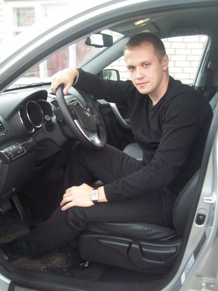 Олег Зуборев