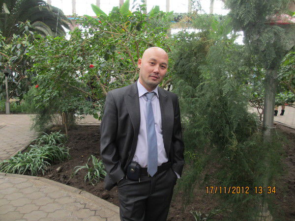 Жанат Камышев