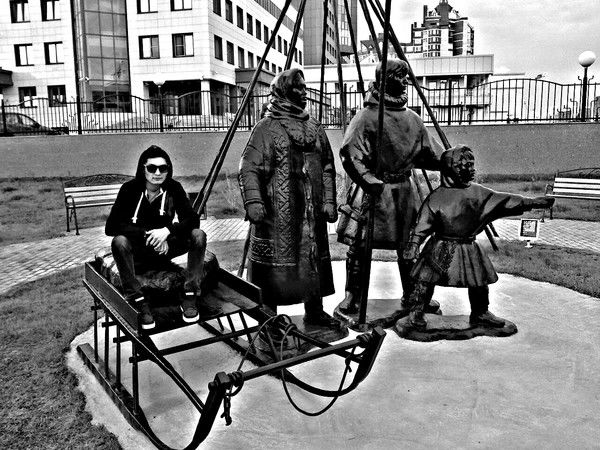 Серьезный Чел